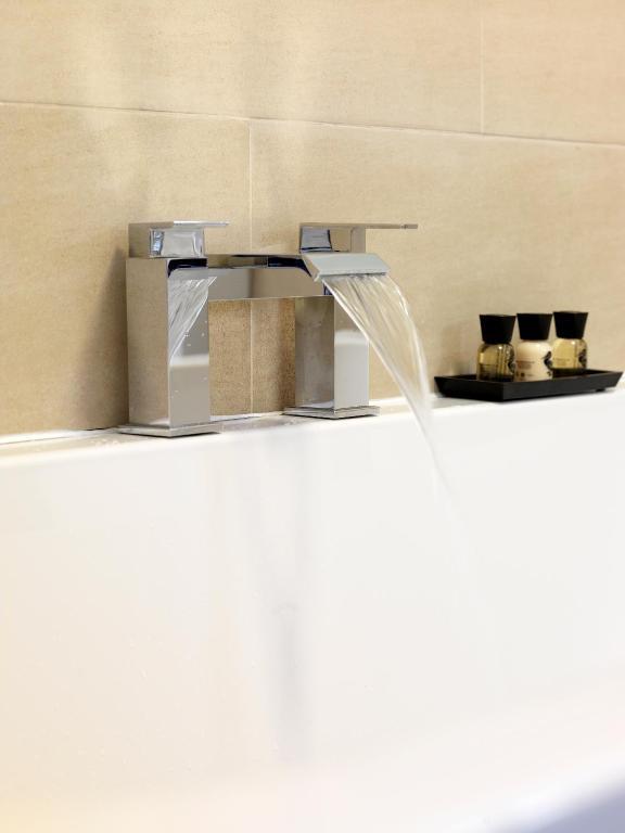 The Bull Hotel Maidstone/Sevenoaks روثام المظهر الخارجي الصورة